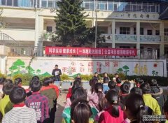 <b>从上海到云南，一双跑鞋能为他们带去什么蓝狮</b>