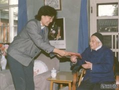 <b>蓝狮来，送你2022第一抹爱与希望！</b>