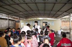 <b>“初雪与你相遇” ——蓝狮代理李佳琦团队探访</b>