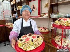 <b>从蒸大月饼到“偷月” 青海中秋传统习俗传温情</b>